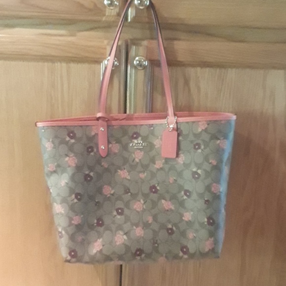 Coach Handbags - NWT Authentic Reversible tote